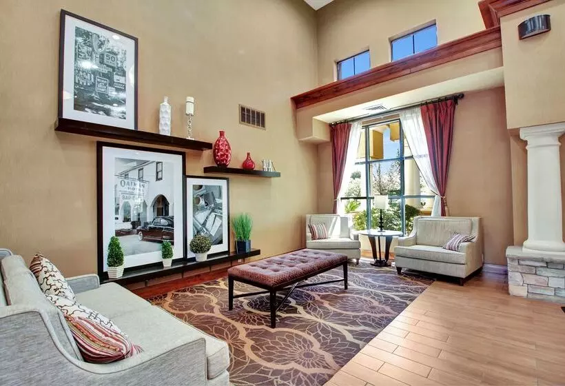 酒店 Hampton Inn And Suites Hemet