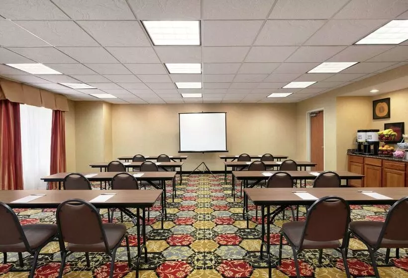 酒店 Hampton Inn & Suites Lawton