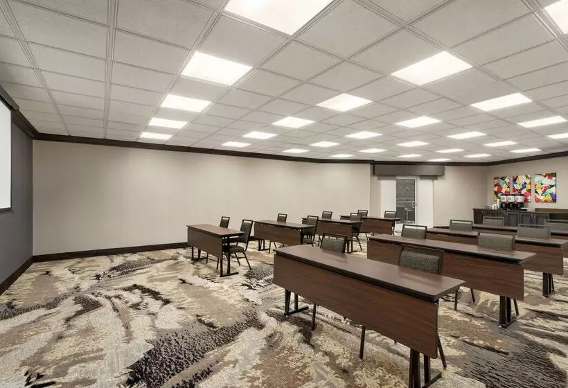 호텔 Hampton Inn & Suites Exeter