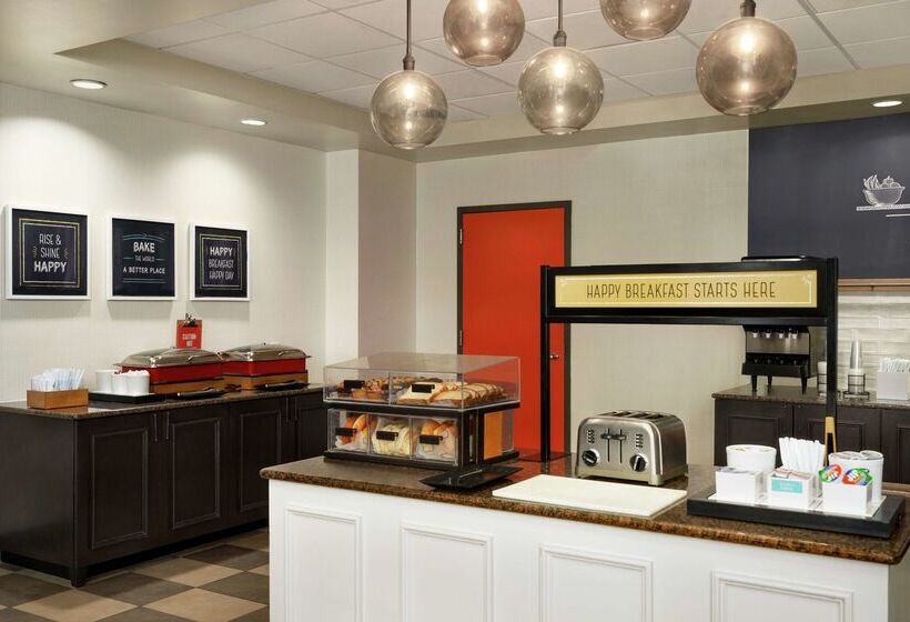 בית מלון כפרי Hampton Inn & Suites Exeter