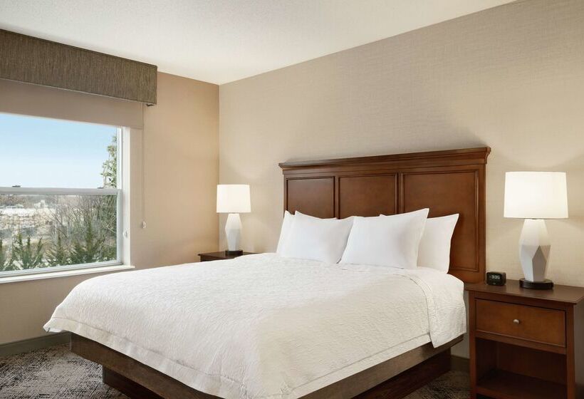 בית מלון כפרי Hampton Inn & Suites Exeter