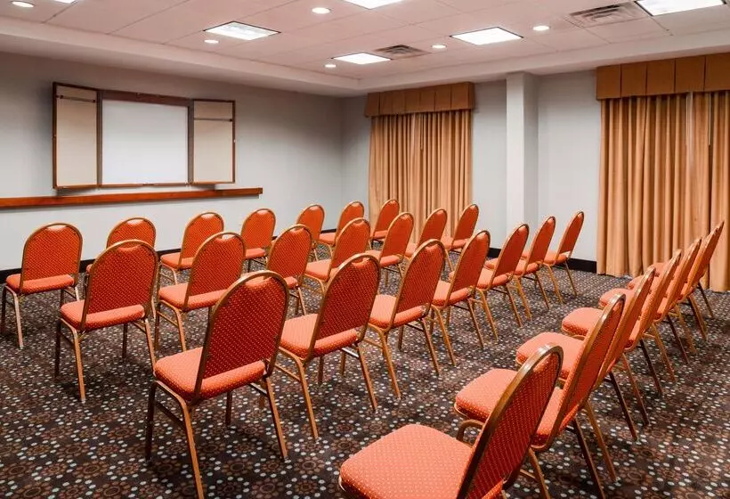 酒店 Hampton Inn & Suites Plymouth