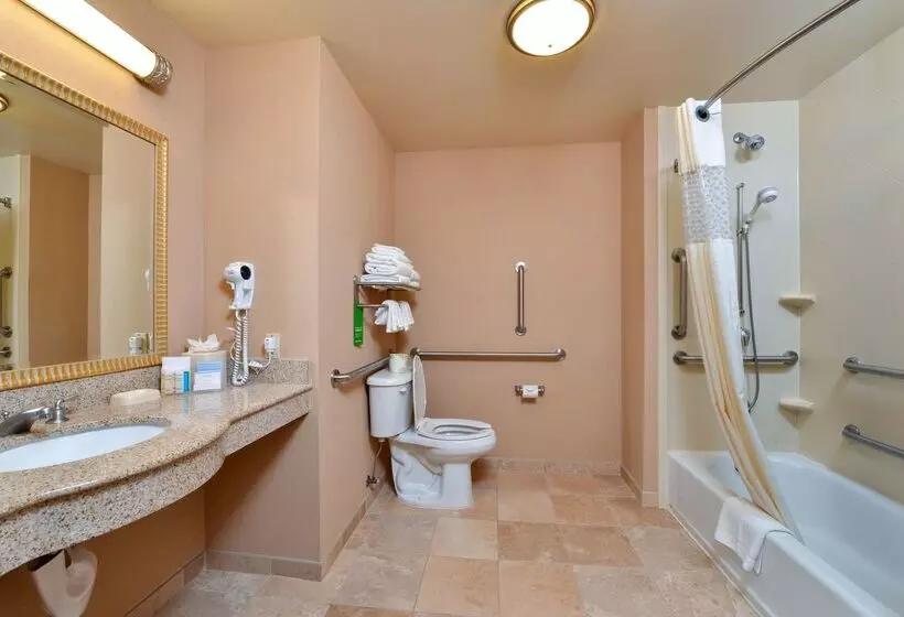 فندق Hampton Inn & Suites Tacoma