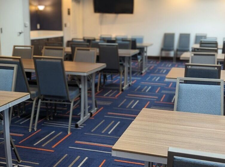 酒店 Hampton Inn & Suites Tallahassee I 10/thomasville Road, Fl