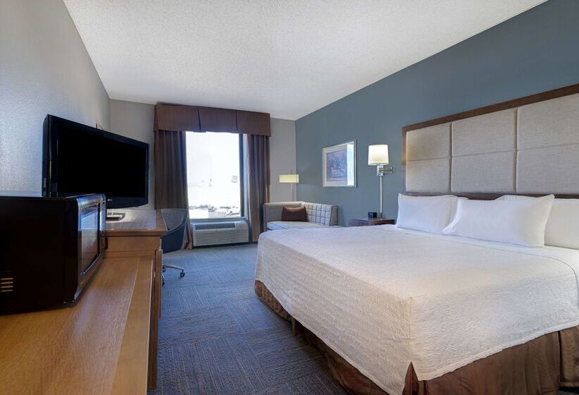 فندق Hampton Inn Victoria