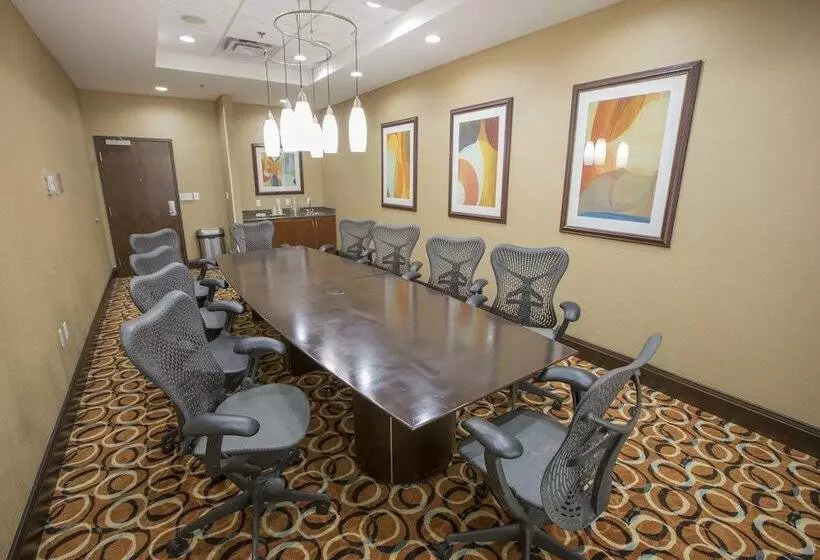 בית מלון כפרי Hilton Garden Inn Atlanta South/mcdonough