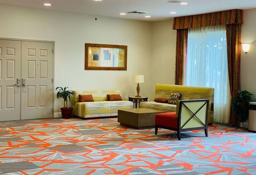 בית מלון כפרי Hilton Garden Inn Columbia