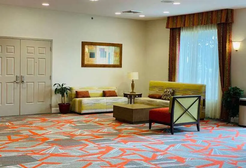 هتل Hilton Garden Inn Columbia