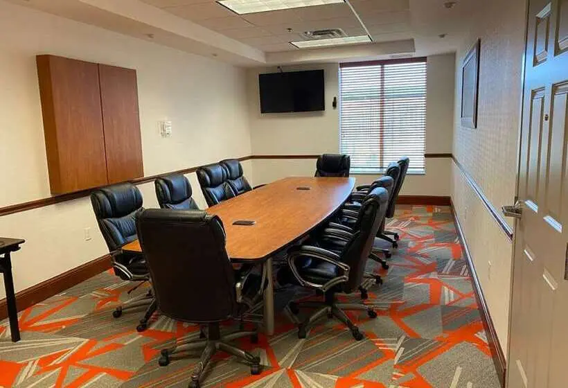 هتل Hilton Garden Inn Columbia