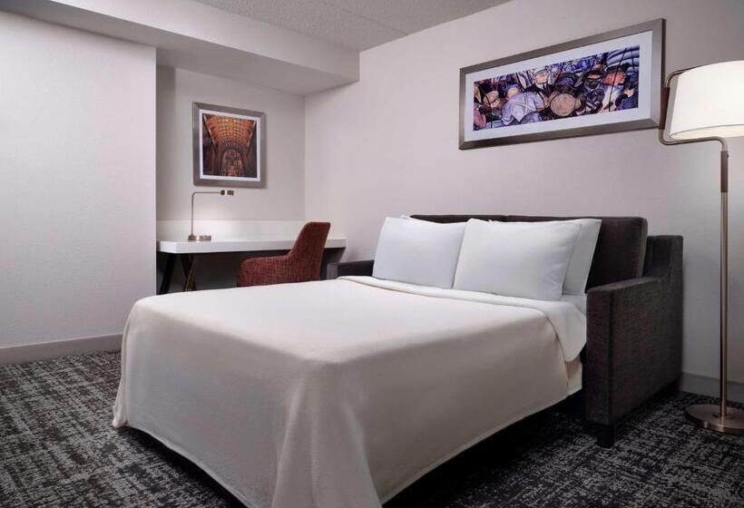 فندق Hilton Garden Inn Detroit Downtown