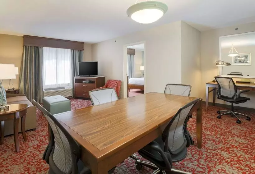 Отель Hilton Garden Inn Nanuet