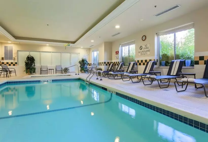 Отель Hilton Garden Inn Nanuet