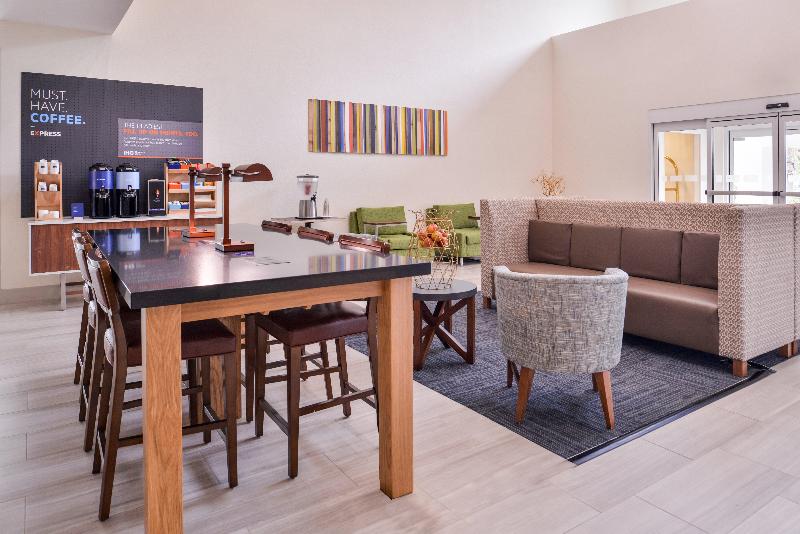 ホテル Holiday Inn Express Tampa North Telecom Park, An Ihg