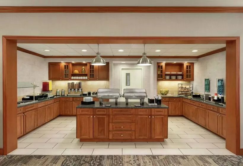 هتل Homewood Suites By Hilton Allentownbethlehem Airport