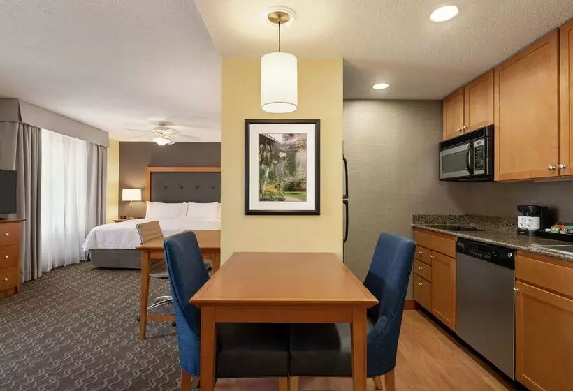 هتل Homewood Suites By Hilton Allentownbethlehem Airport