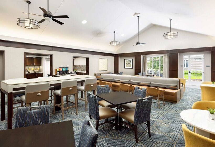 هتل Homewood Suites By Hilton Portsmouth