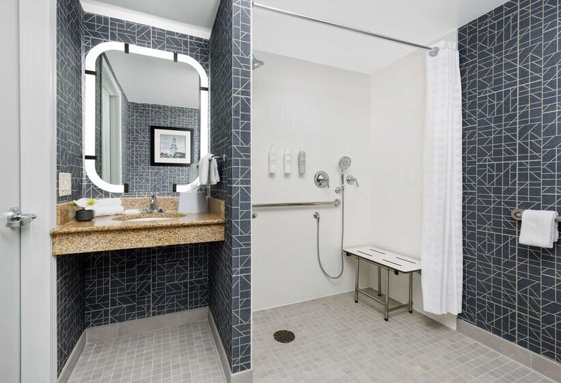 هتل Homewood Suites By Hilton Portsmouth