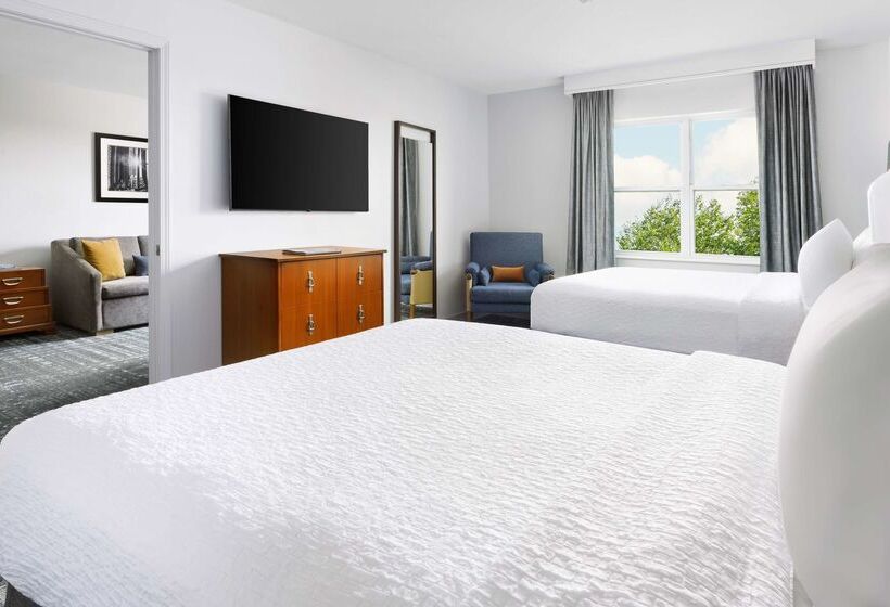 هتل Homewood Suites By Hilton Portsmouth