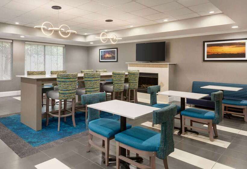 בית מלון כפרי La Quinta By Wyndham Dublin