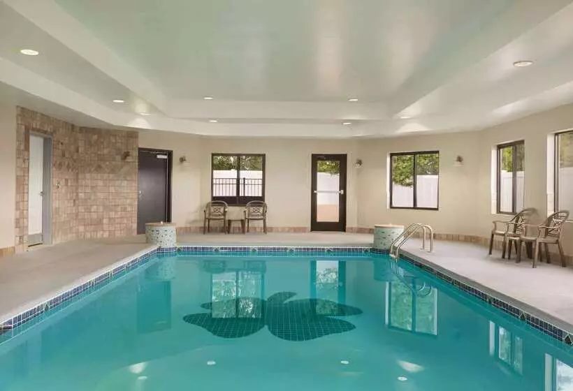 فندق La Quinta By Wyndham Dublin