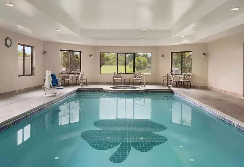 فندق La Quinta By Wyndham Dublin