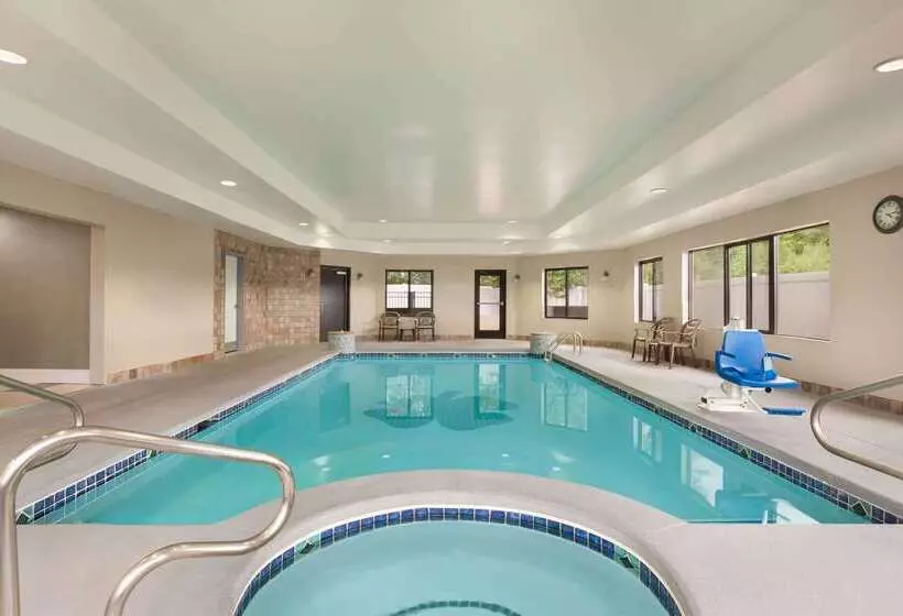 فندق La Quinta By Wyndham Dublin