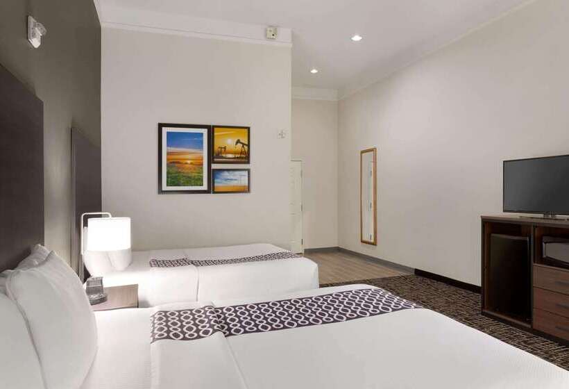 هتل La Quinta By Wyndham I 20 Longview South