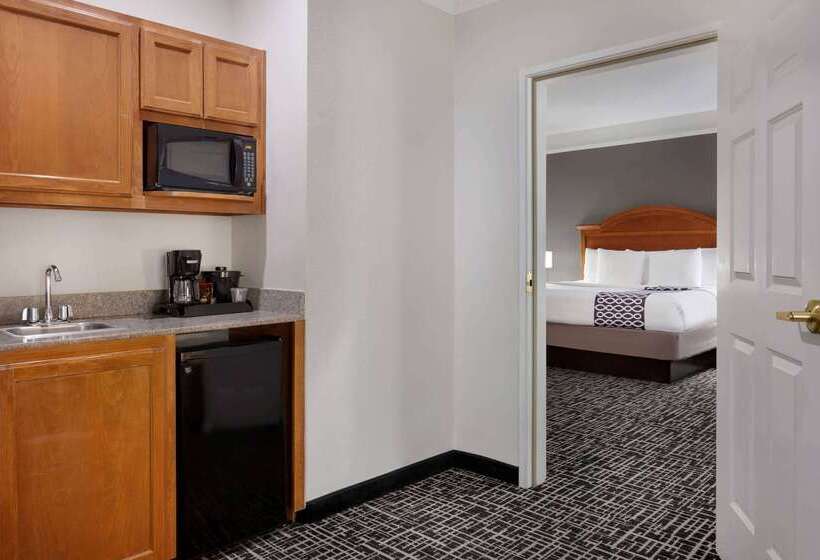 هتل La Quinta By Wyndham I 20 Longview South