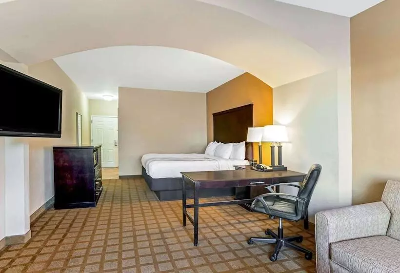 בית מלון כפרי La Quinta Inn & Suites By Wyndham Mobile Satsuma / Saraland