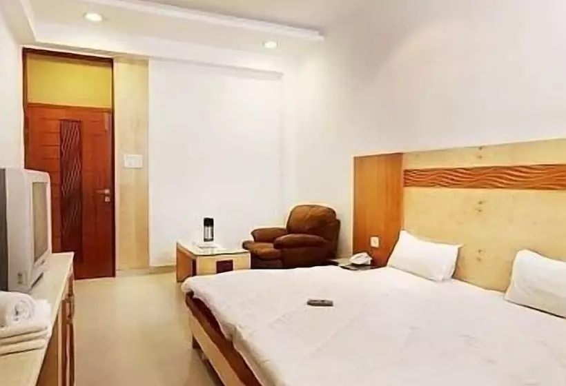 ホテル Mandakini Plaza