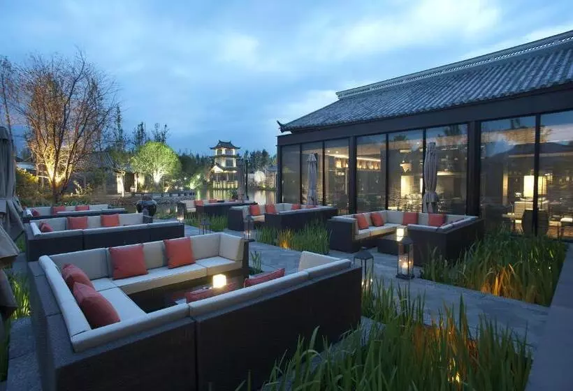 호텔 Pullman Lijiang Resort & Spa