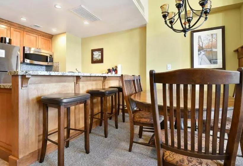 בית מלון כפרי Sundial Lodge By Park City   Canyons Village