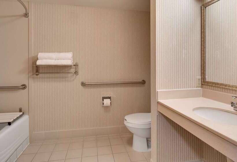 Surestay Plus Hotel By Best Western Cheyenne