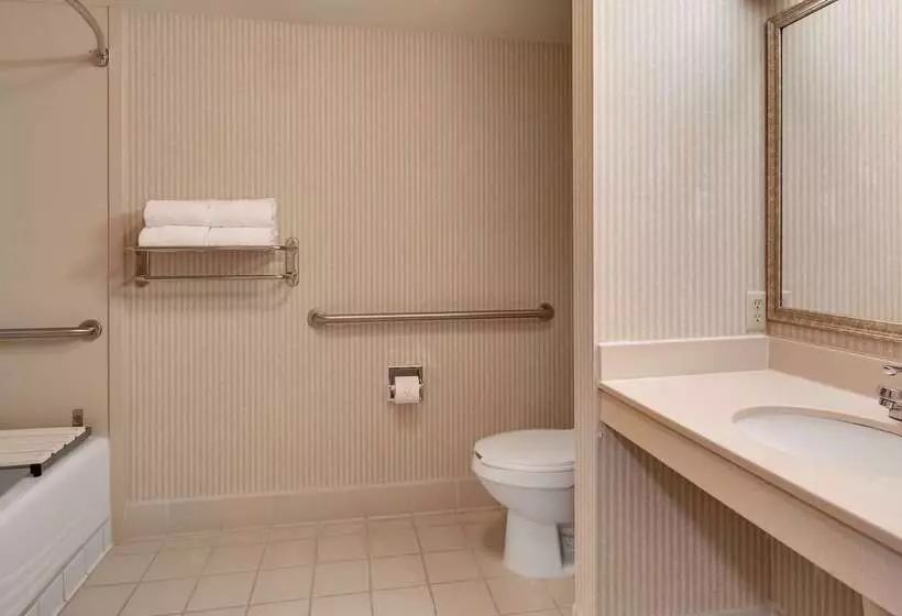 Surestay Plus Hotel By Best Western Cheyenne