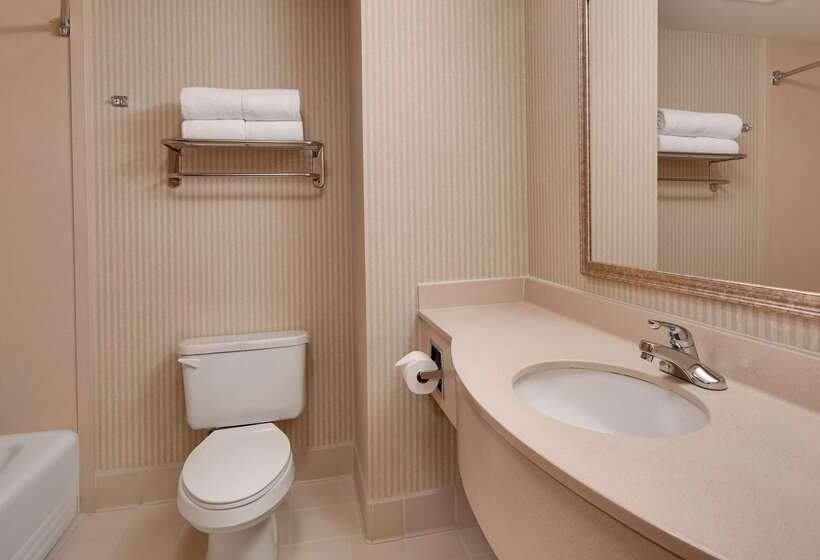 Surestay Plus Hotel By Best Western Cheyenne