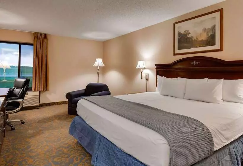 Surestay Plus Hotel By Best Western Cheyenne