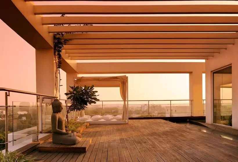 Hotel Pullman Chennai Anna Salai