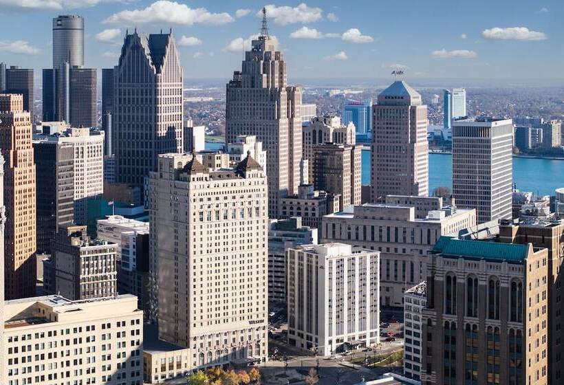 هتل The Westin Book Cadillac Detroit