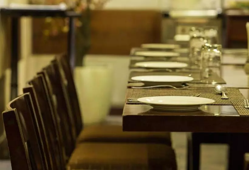 בית מלון כפרי Vesta International