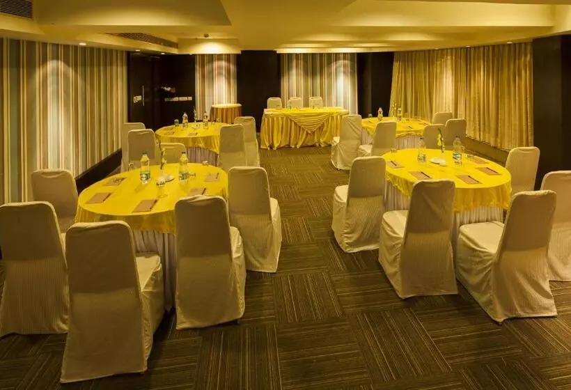 בית מלון כפרי Vesta International