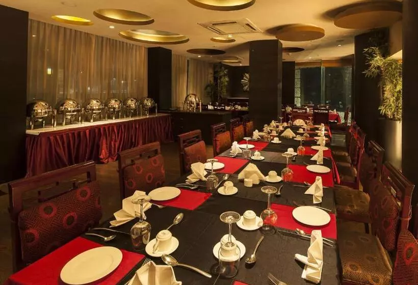 בית מלון כפרי Vesta International