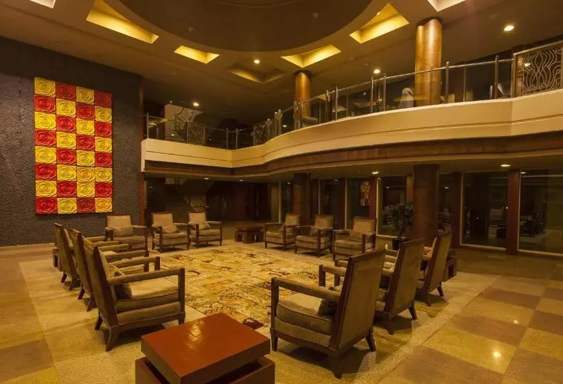 בית מלון כפרי Vesta International