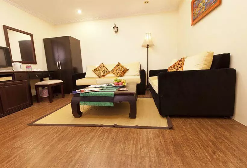 Royal Inn Boutique Hotel