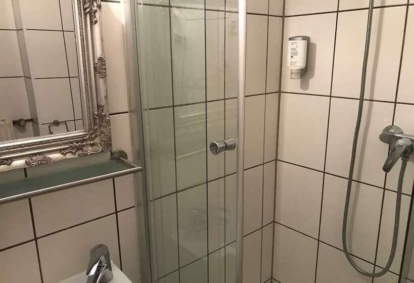 Balthasar Neumann Speiserei & Gästehaus   Zentrum Brühl