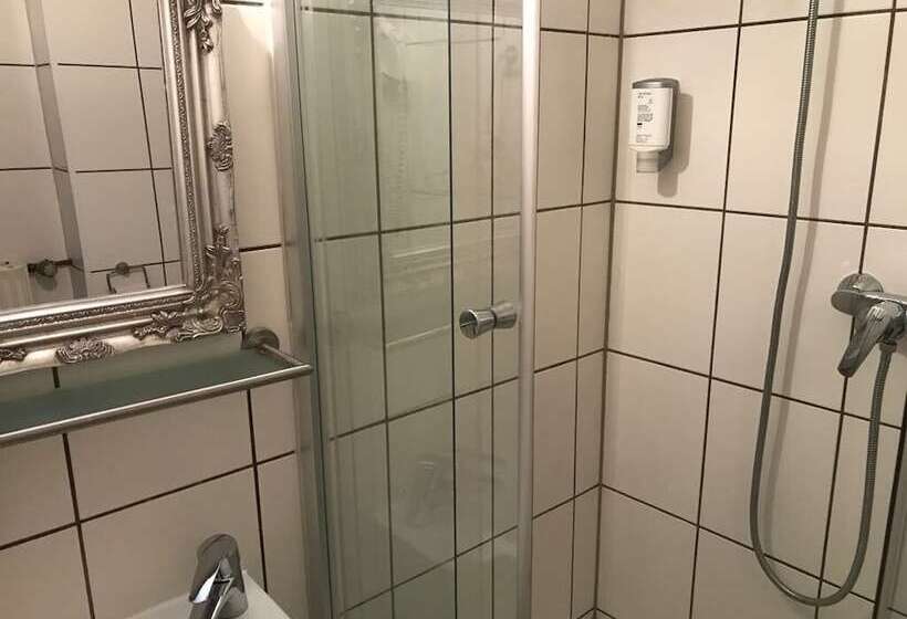 Balthasar Neumann Speiserei & Gästehaus   Zentrum Brühl