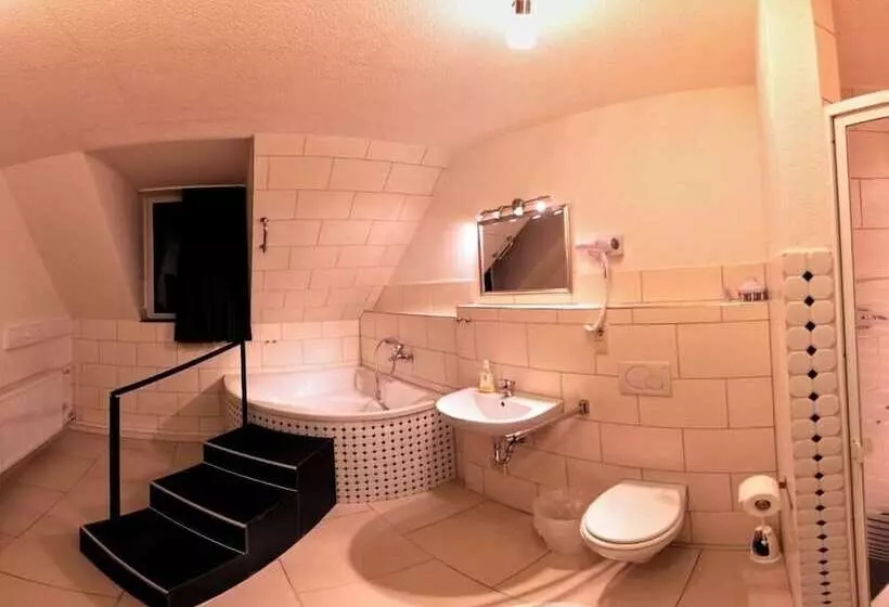 Balthasar Neumann Speiserei & Gästehaus Zentrum Brühl