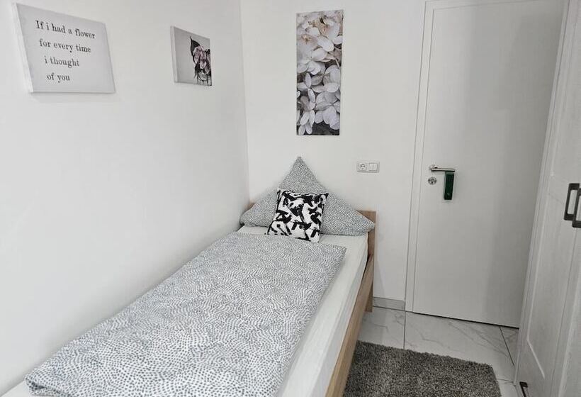 Balthasar Neumann Speiserei & Gästehaus   Zentrum Brühl