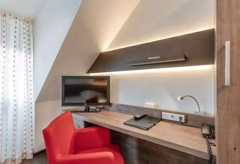 هتل Arosa Dusseldorf Oberkassel