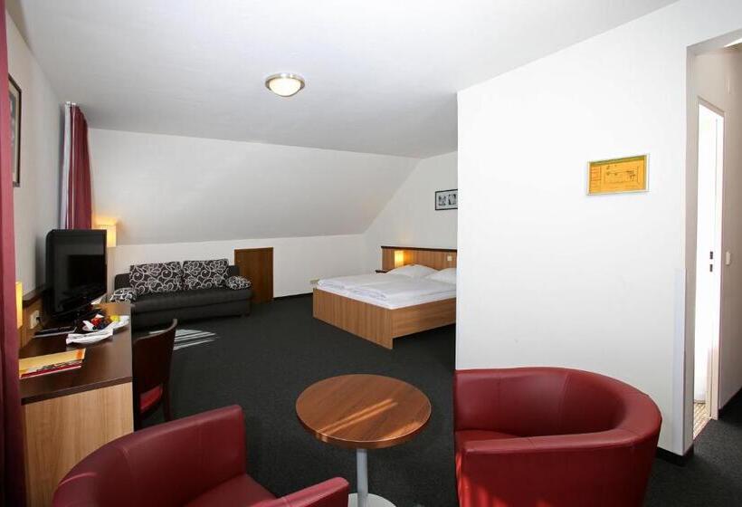 هتل Christkönigshaus