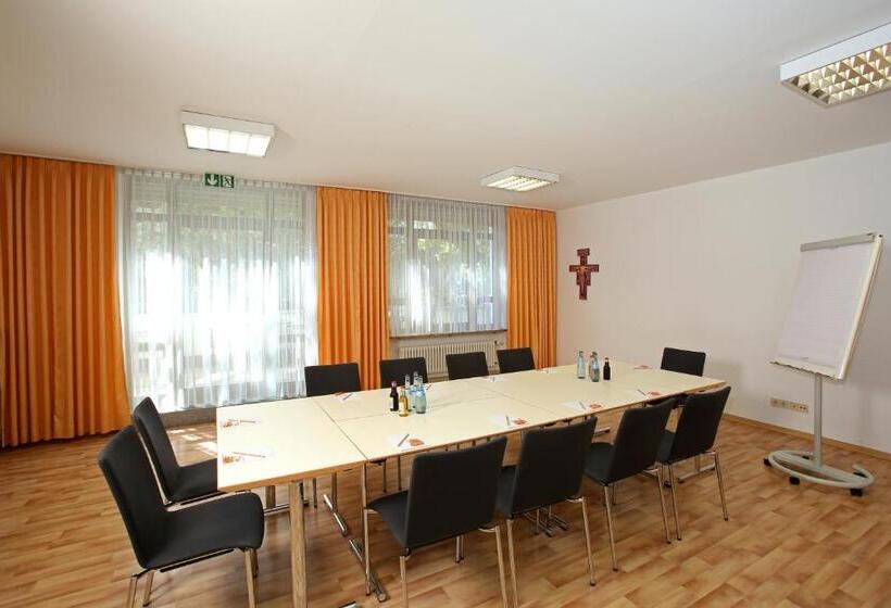 هتل Christkönigshaus